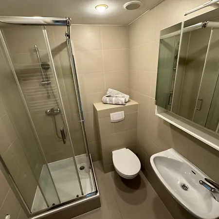 Libo - Luk 아파트 *